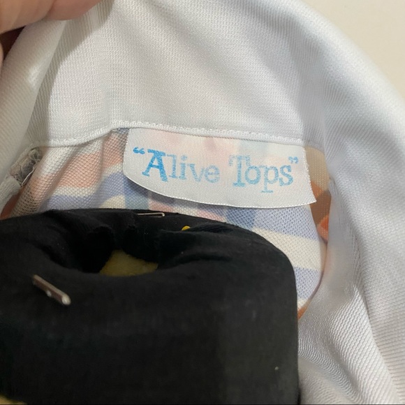 WandaVision • Ep 3:  Cafeteria Lady Smock Uniform - Picture 8 of 11